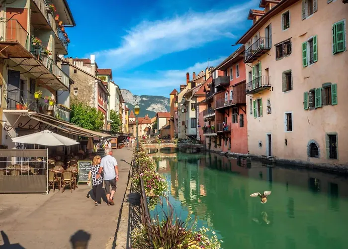 Annecy Elegance
